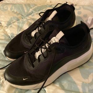 Nike Air Max tennis shoes/sneakers-9